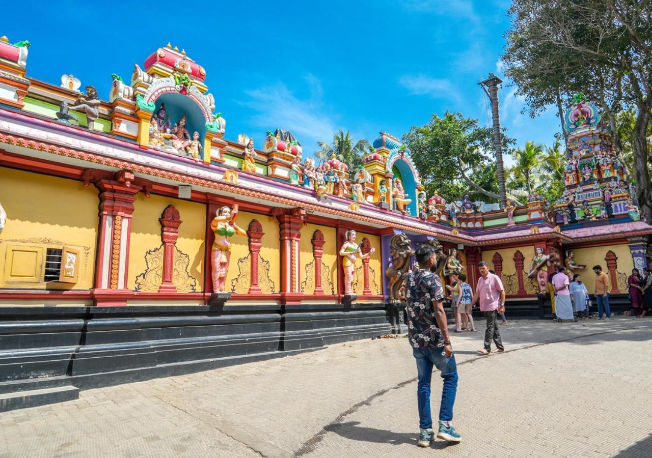 Pop Tavern Kovalam Beach Villa By Voye Homes Kültér fotó