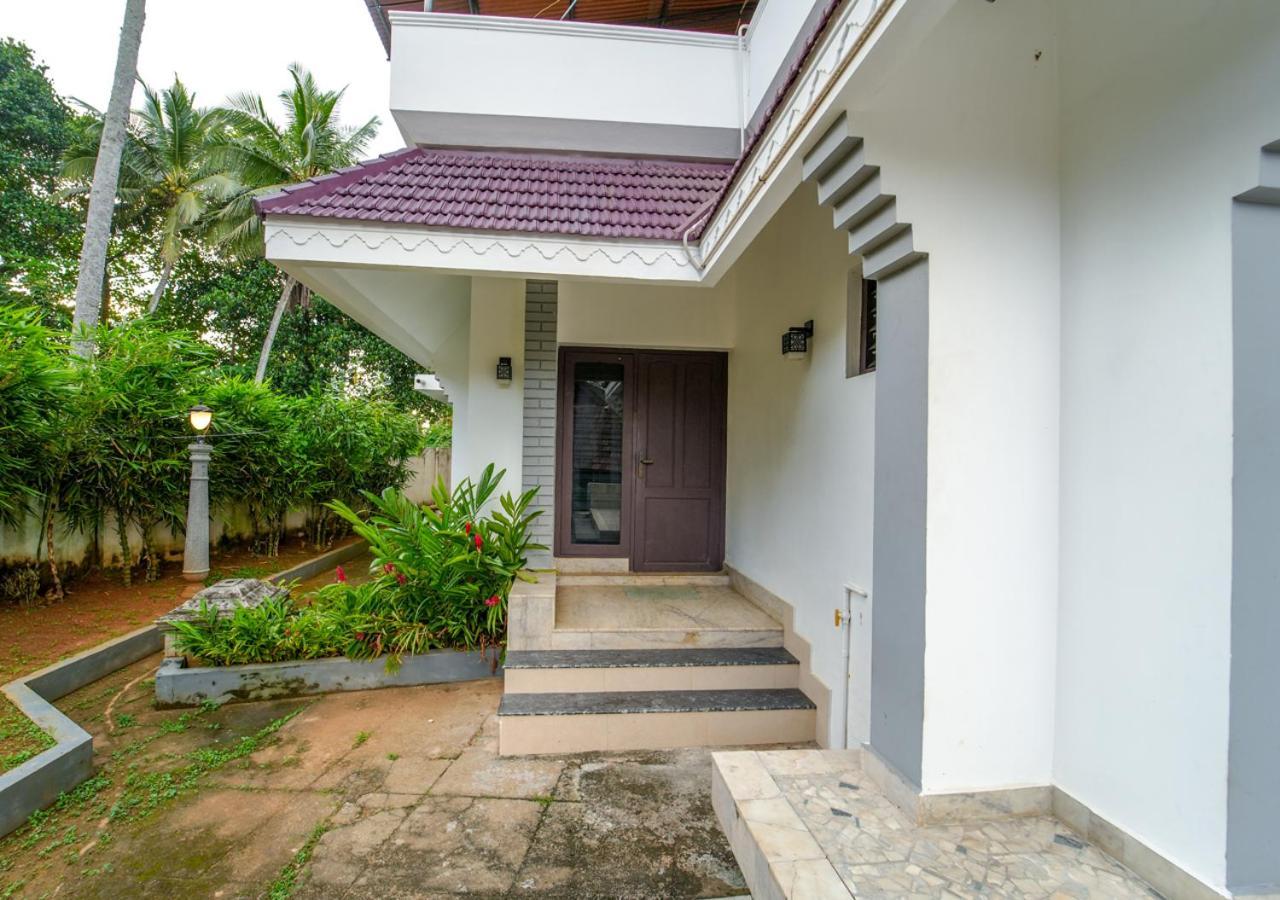 Pop Tavern Kovalam Beach Villa By Voye Homes Kültér fotó